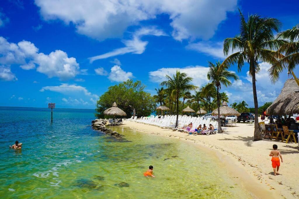 Vacay Spot Experience Luna Sky! 65" Tv Bar, Bbq, Shower Massage Jets, Music, Go To Fl Keys Homestead Extérieur photo