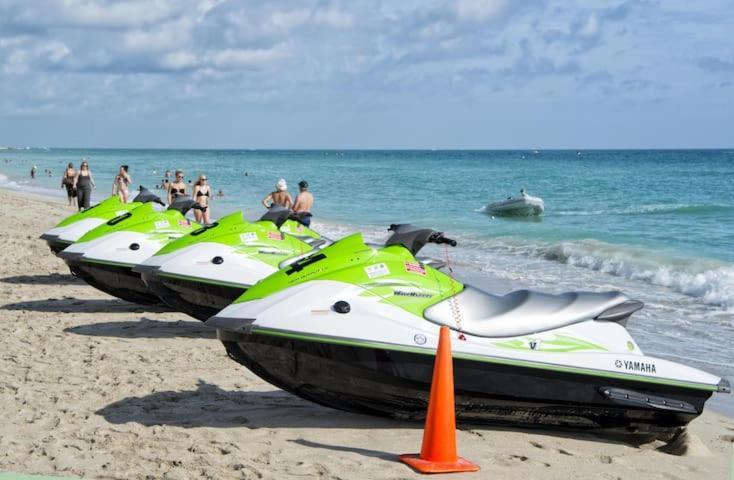 Vacay Spot Experience Luna Sky! 65" Tv Bar, Bbq, Shower Massage Jets, Music, Go To Fl Keys Homestead Extérieur photo