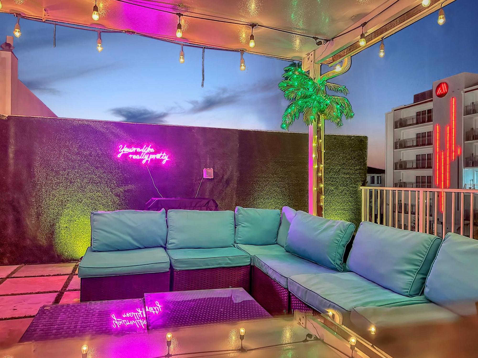 Vacay Spot Experience Luna Sky! 65" Tv Bar, Bbq, Shower Massage Jets, Music, Go To Fl Keys Homestead Extérieur photo