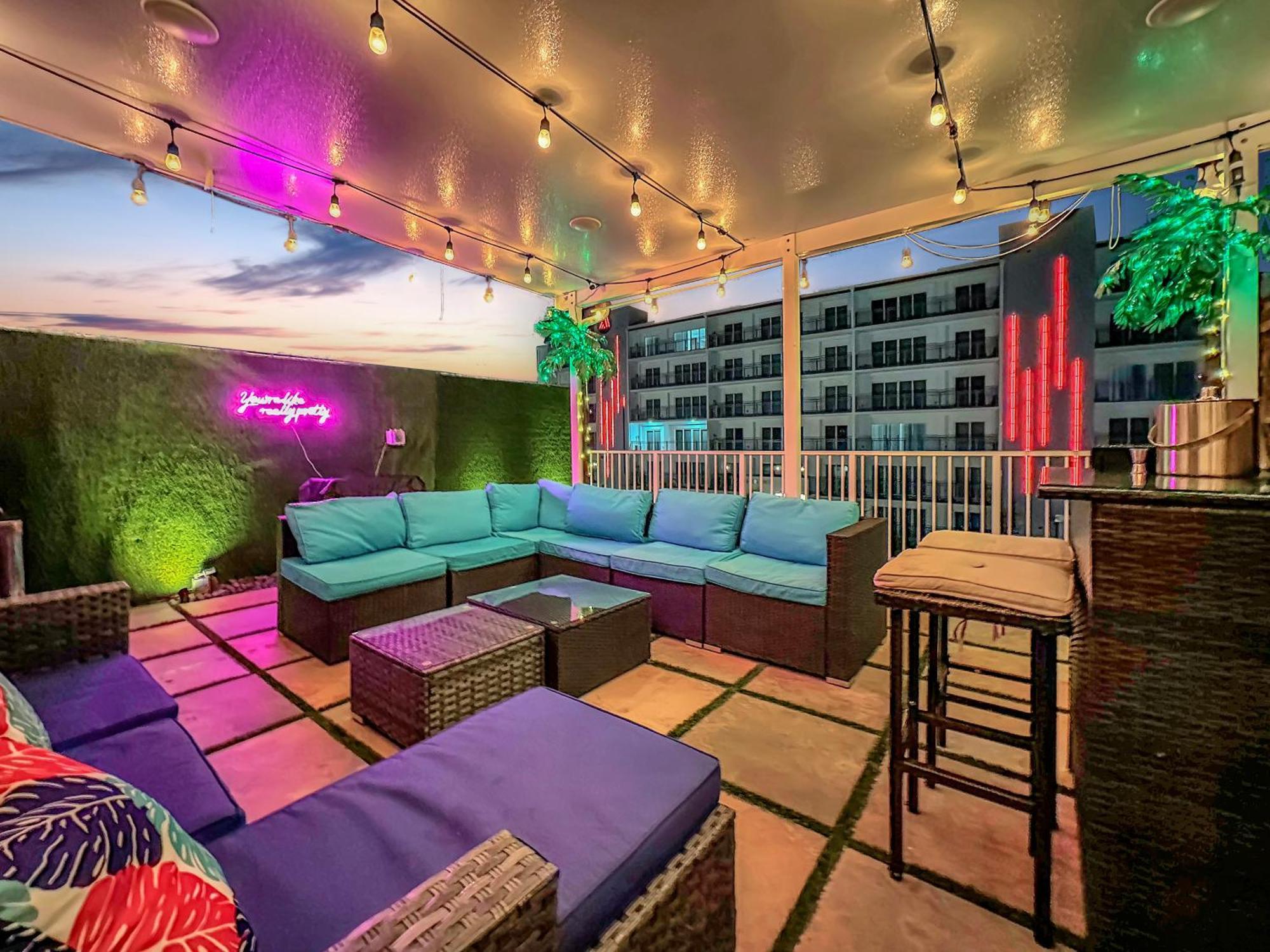 Vacay Spot Experience Luna Sky! 65" Tv Bar, Bbq, Shower Massage Jets, Music, Go To Fl Keys Homestead Extérieur photo