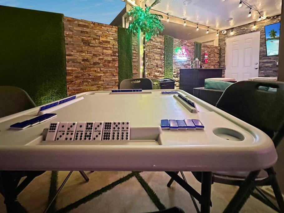 Vacay Spot Experience Luna Sky! 65" Tv Bar, Bbq, Shower Massage Jets, Music, Go To Fl Keys Homestead Extérieur photo