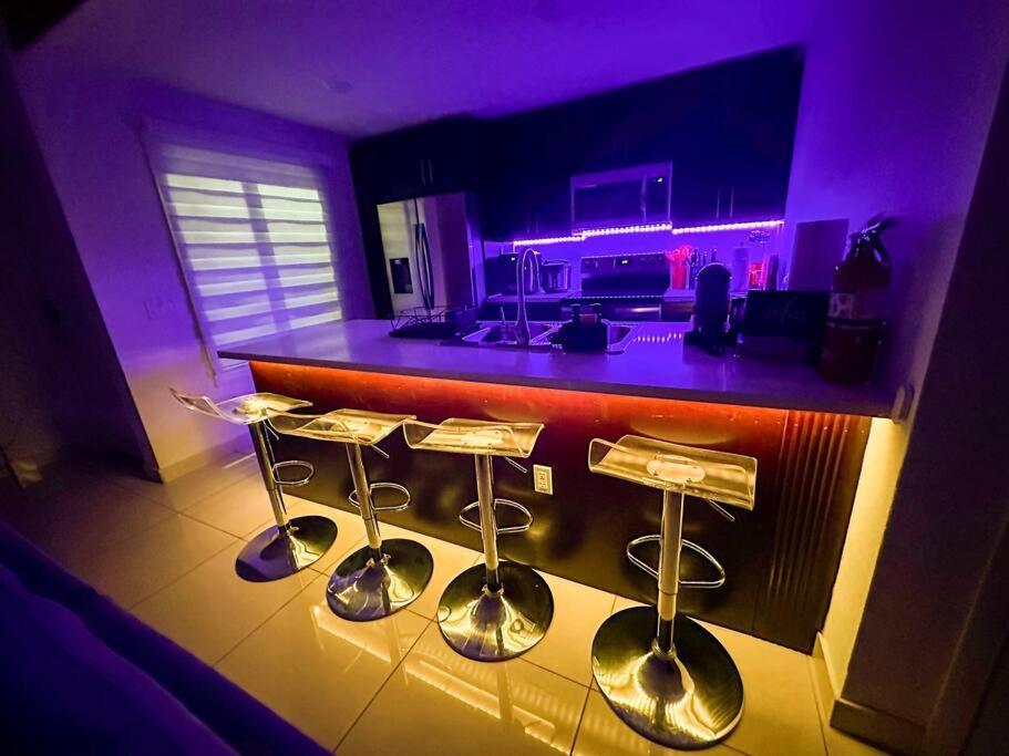 Vacay Spot Experience Luna Sky! 65" Tv Bar, Bbq, Shower Massage Jets, Music, Go To Fl Keys Homestead Extérieur photo